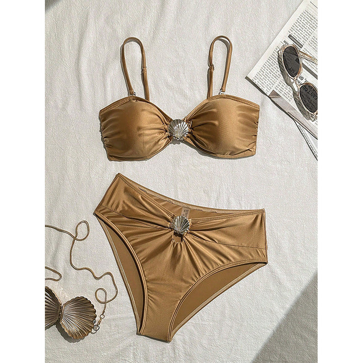 Dame Bandeau-bikini med elegant muslingdetalje og høj benudskæring Skovae