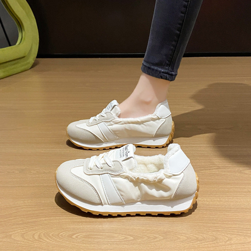 Dame Slip-On Sneakers med behageligt fleece-innerfutter og skridsikker sål Stilla