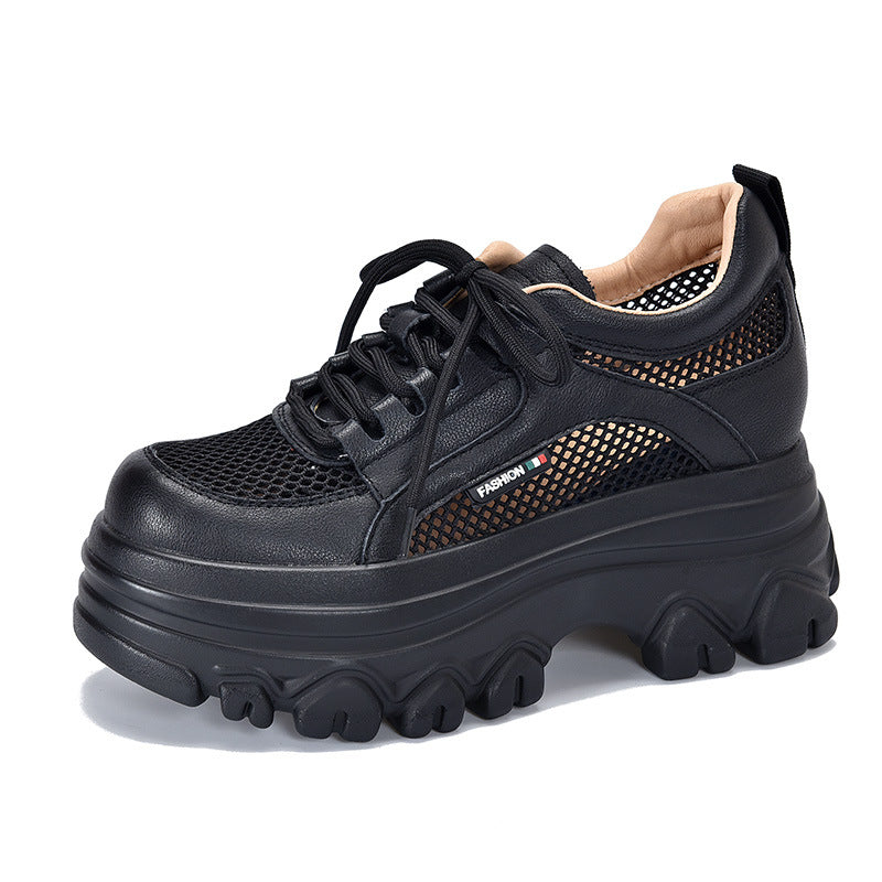 Dame Sporty Sneakers med luftig mesh-overflade og robust plateau Stilla
