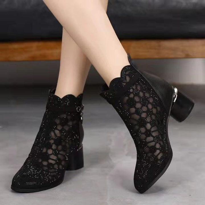 Dame elegante Ankle Boots med moderigtigt spidsemønster og funklende accent Stilla