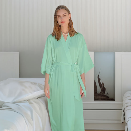 Dame Silke Kimono-Kjole med elegante ærmer og taljebælte Stilla