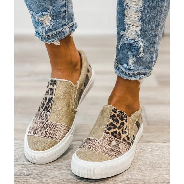 Dame Slip-On Sneakers med moderigtigt dyremotiv og elastiske indsatser Stilla