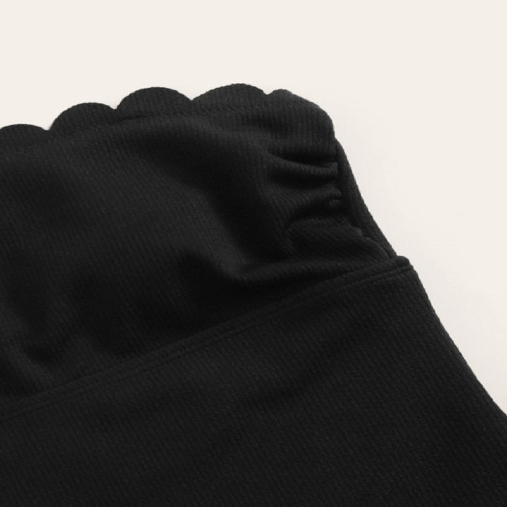 Dame eni-delt badeanzug med feminine ruffle detaljer og justerbare stropper Skovae