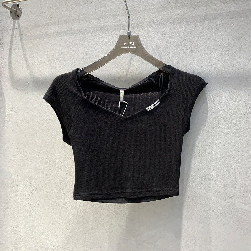 Femme Ripp Crop Top med overdimensioneret V-udskæring Stilla