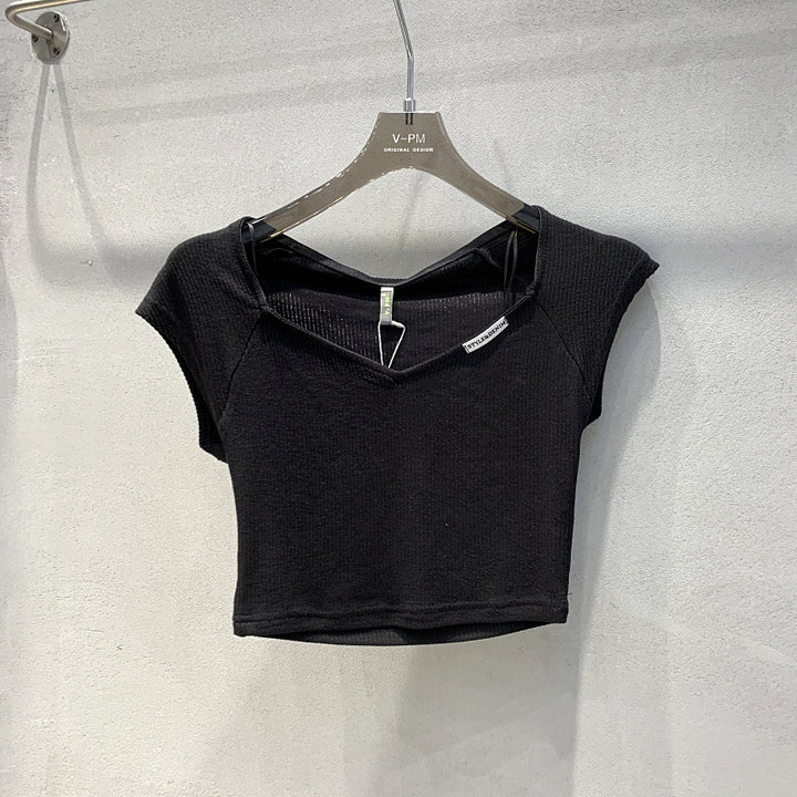 Femme Ripp Crop Top med overdimensioneret V-udskæring Stilla