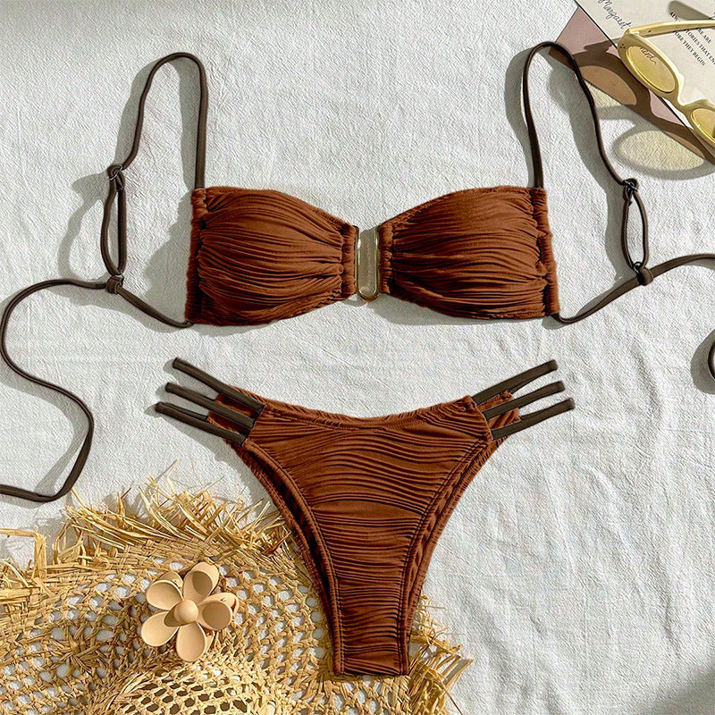 Dame bandeau bikini med raffineret flæsedesign Skovae