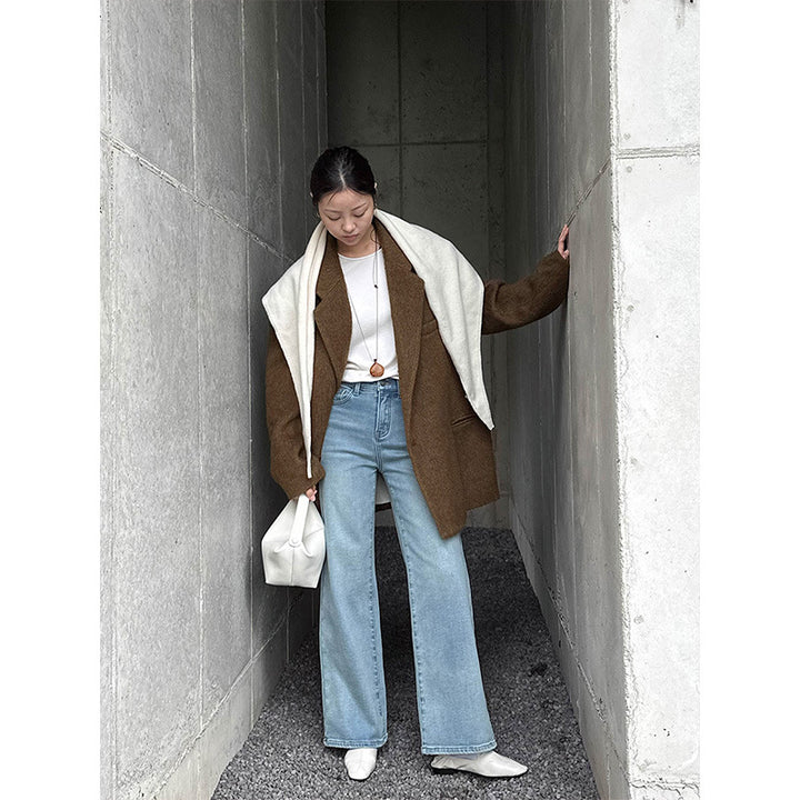 Dame Oversized T-shirt med voluminøs pasform og legende skrifttype Stilla
