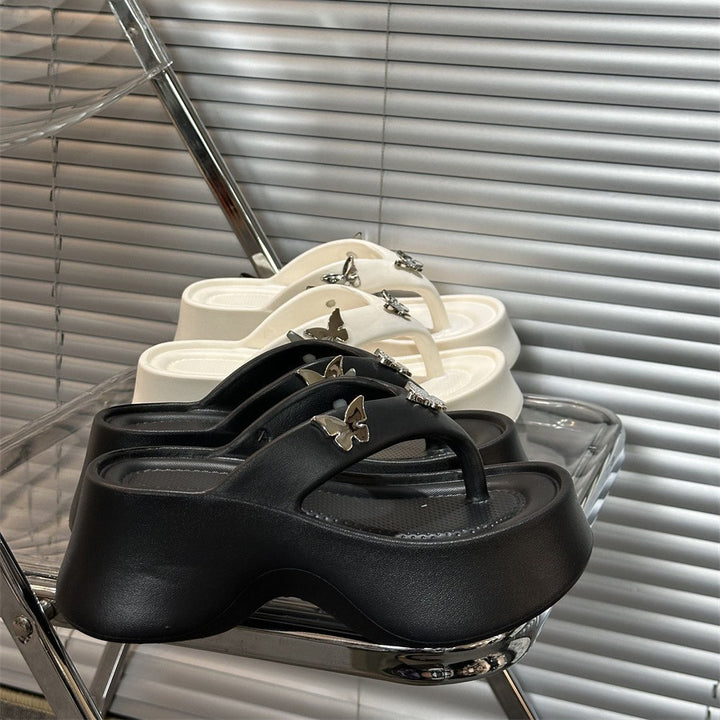 Dame Komfortable Flip-Flops med elegante sommerfugle accenter og ergonomisk sål Stilla