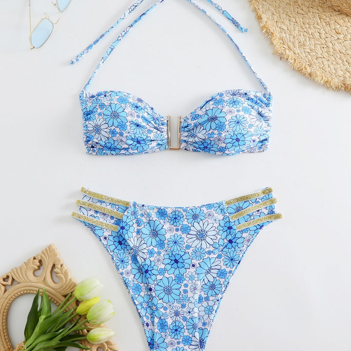 Dame Bikini Sæt med legende blomsterprint og gyldne accenter Stilla