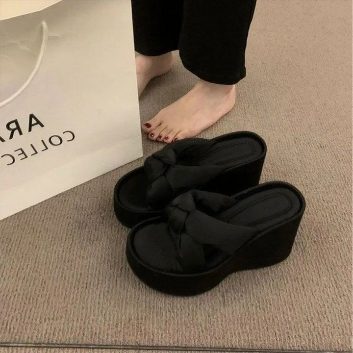 Dame Plateau-Sandaler med moderne knude-design og dæmpende sål Stilla