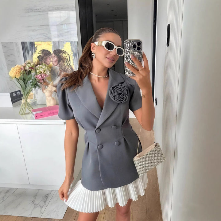 Damer elegant blazer med puffærmer og blomsterdetalje Skovae