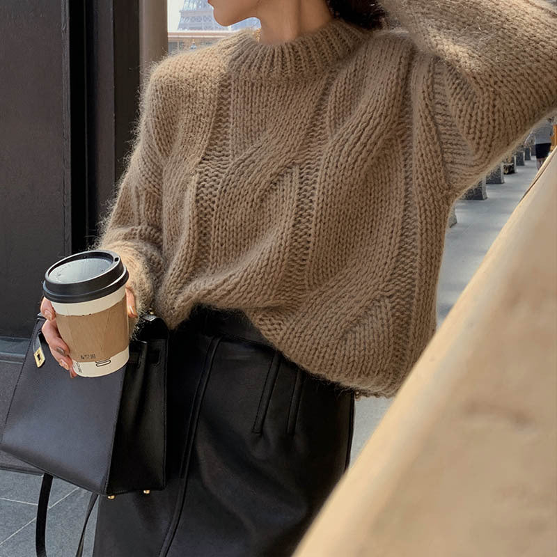 Kvinders chunky strikket sweater med kabeldesign og blød pasform Stilla