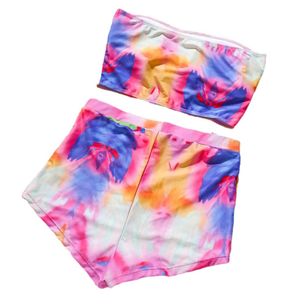 Dame højt skåret bikini-sæt med moderne batikdesign Skovae