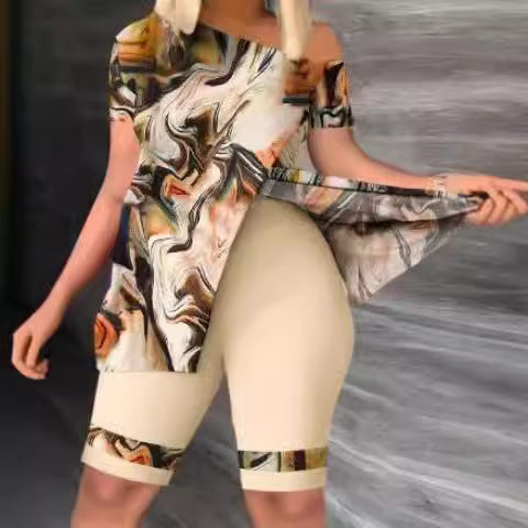 Dame Sporty top med smart asymmetrisk snit og figur fremhævede shorts Skovae