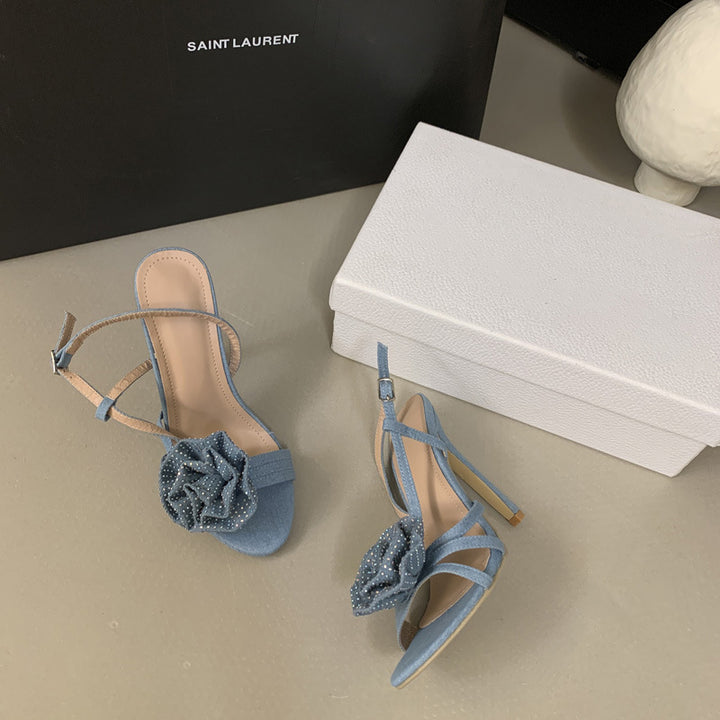 Dame Højhælede Sandaler med blomstret Dekor og justerbart Remdesign Stilla