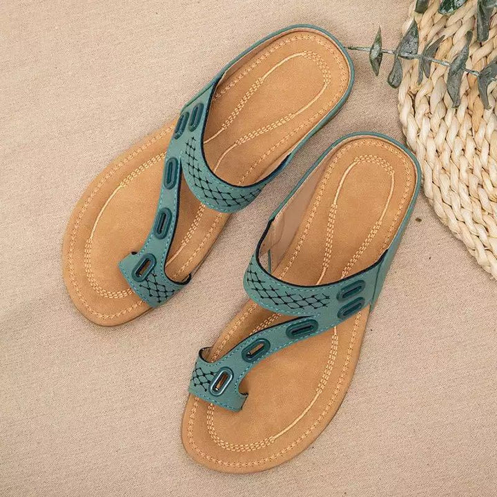 Dame komfortable tæer-split sandaler med justerbart remdesign og ergonomisk fodseng Stilla