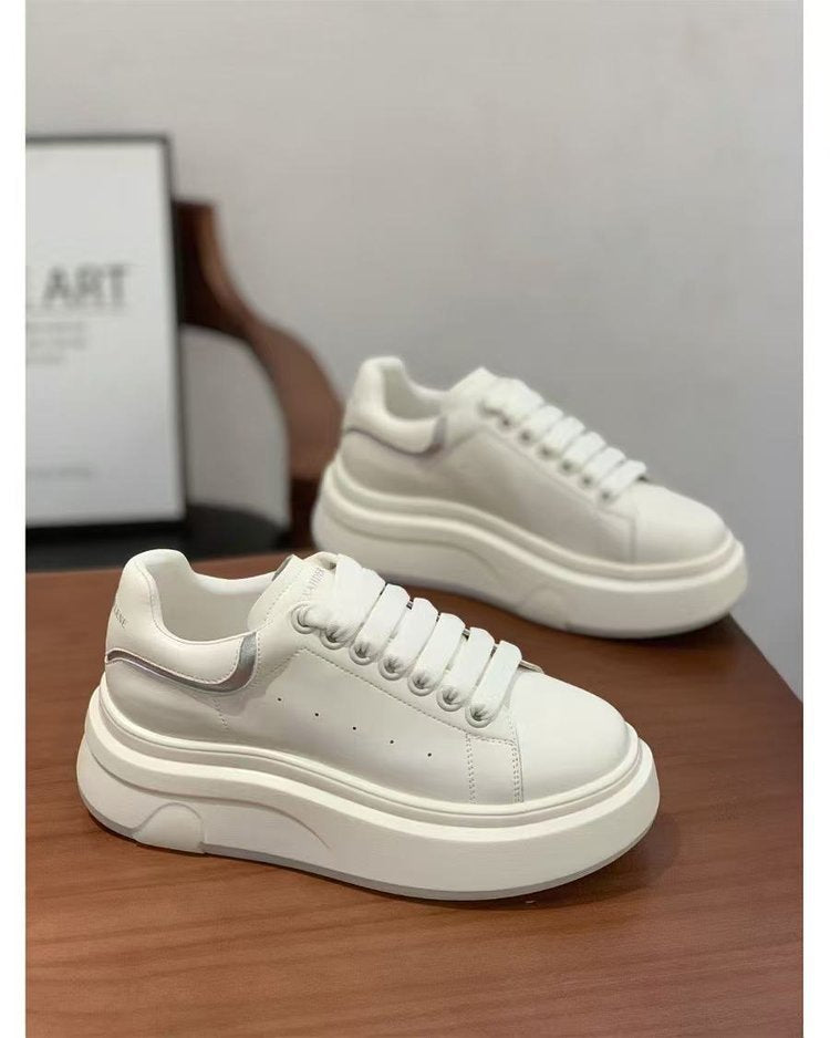 Dame Sneakers med tyk platform og elegante stropper Stilla