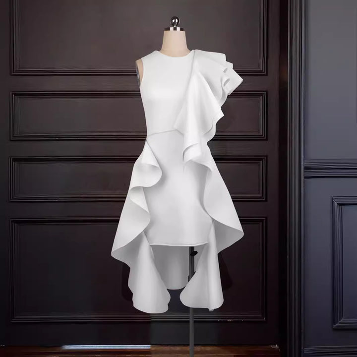 Dame elegant kjole med asymmetrisk flæser Skovae