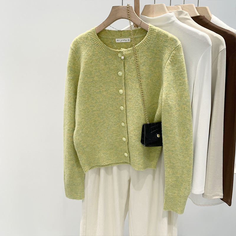 Kvinders hyggelige cardigan med fint knapdesign Stilla