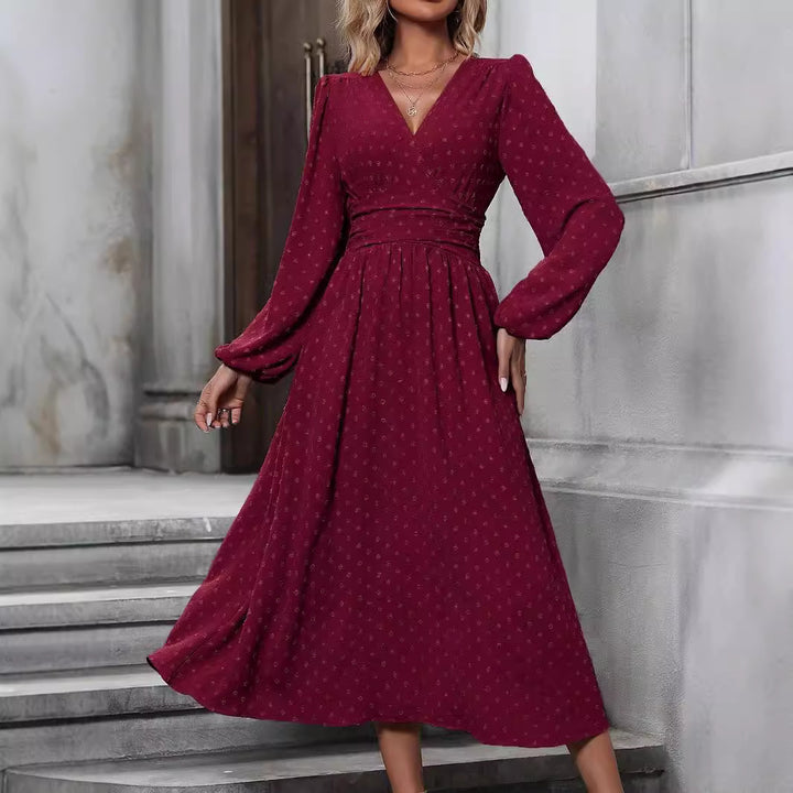 Dame Maxikjole med asymmetrisk snit og elegante puffærmer Stilla