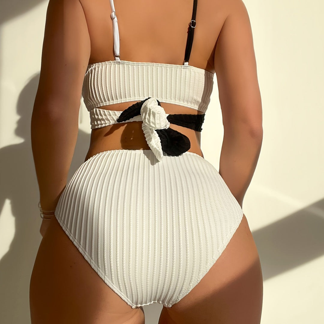 Dame bikini sæt med raffineret indpakningsdesign og elastisk bund Skovae