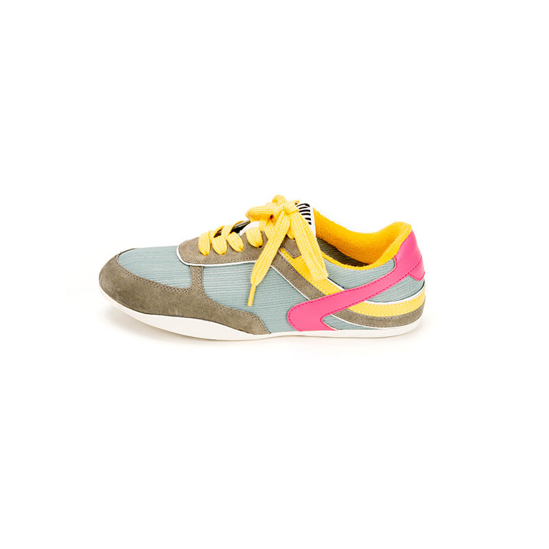 Dame Sneakers i sporty fritidsdesign med farverige accenter og åndbar sål Stilla