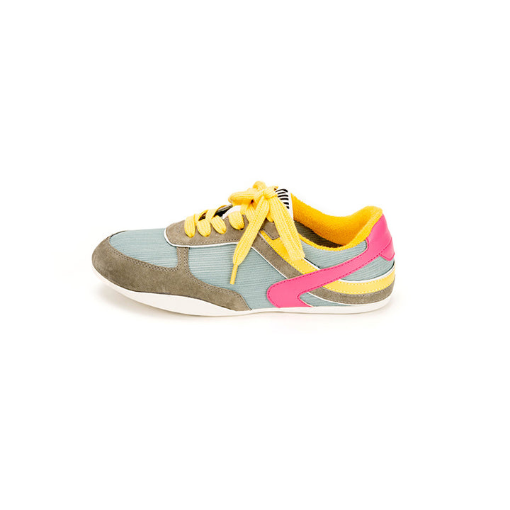 Dame Sneakers i sporty fritidsdesign med farverige accenter og åndbar sål Stilla