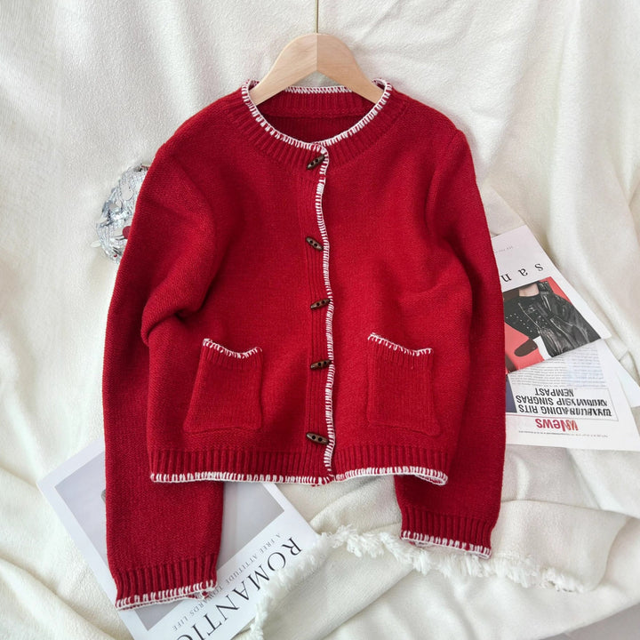 Kvinders klassiske cardigan med kontrast sømme og lommer Stilla