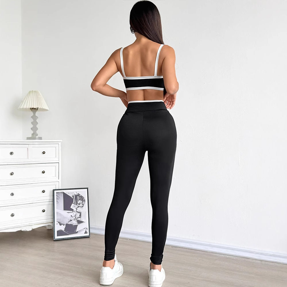 Dame Sporty sæt med tætsiddende top og højt skårne leggings Skovae