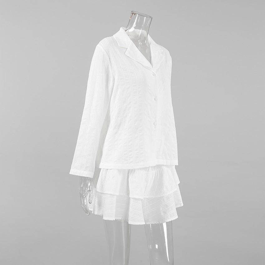 Dame bluse- og nederdelkombination i stribet design Stilla