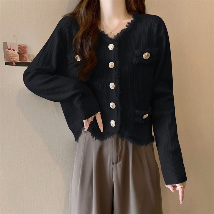 Kvinder komfortabel cardigan med subtile frynser og fashionable knapper