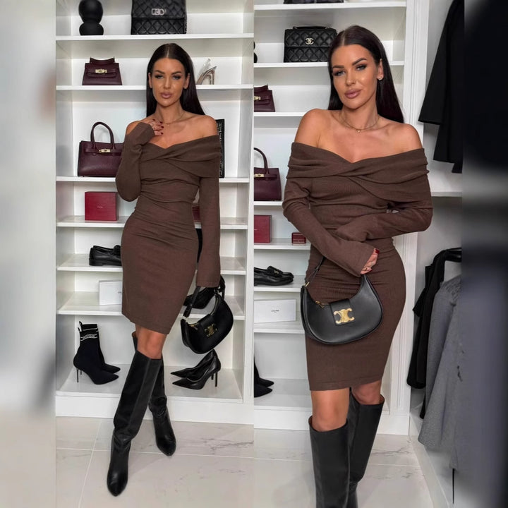 Dame figurtilpasset Off-Shoulder Kjole med elegant rynkning Stilla