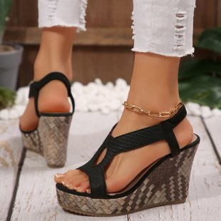 Dame wedge-sandaler med komfortabelt og stilfuldt bast-design Stilla
