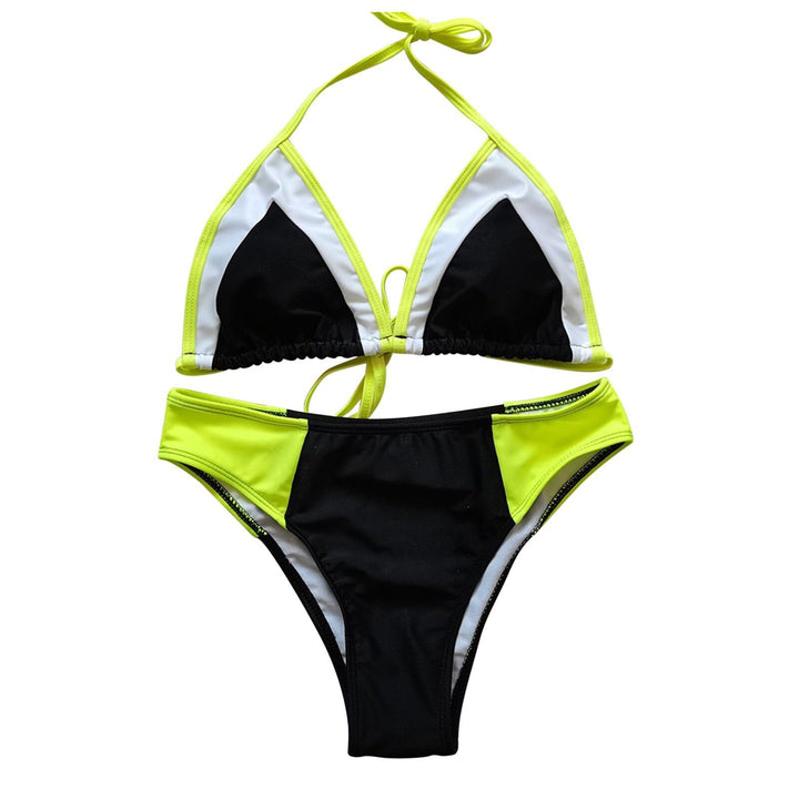 Dame bikini med kontrasterende farver og modische accenter Stilla