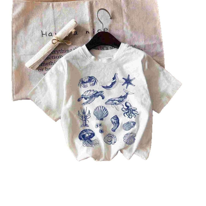 Dame T-Shirt med maritimt motiv og kreativ grafik Skovae