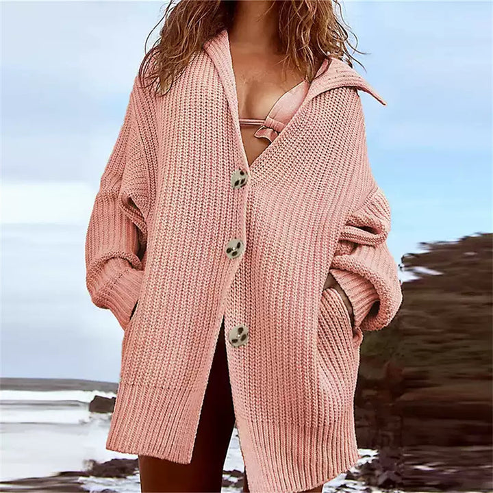 Kvinders chunky strik cardigan med moderne reverskrave og dekorative knapper Stilla