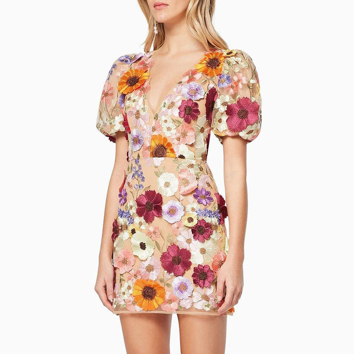 Skovae | 3D-blomster-bodycon-lanterneærme-broderet kjole