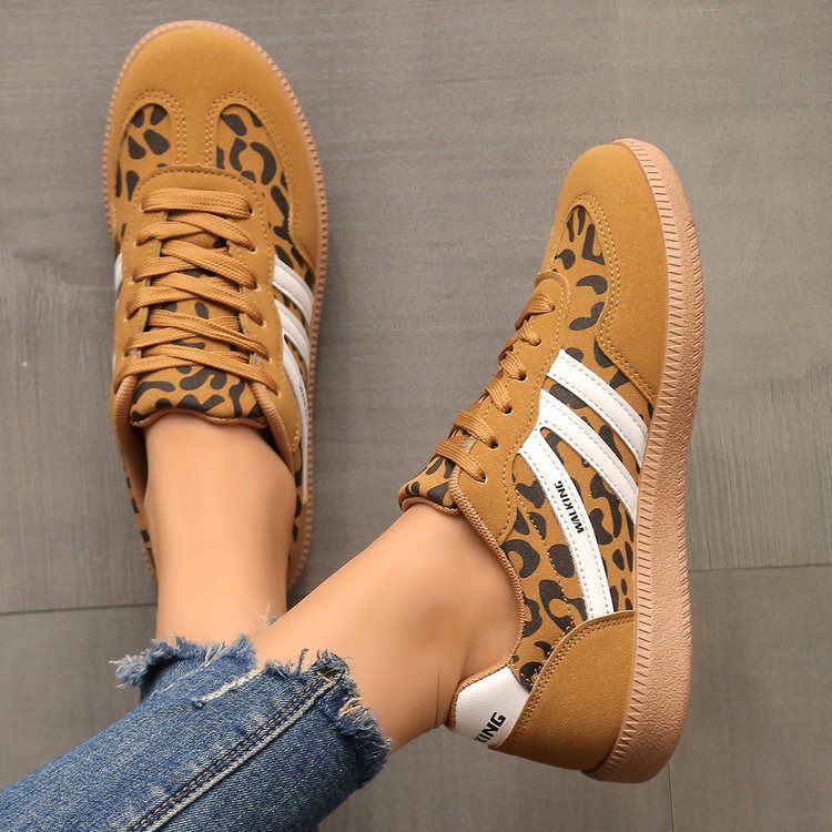 Dame Glitrende Sneakers med moderigtigt Overmateriale og behagelig Sål Stilla