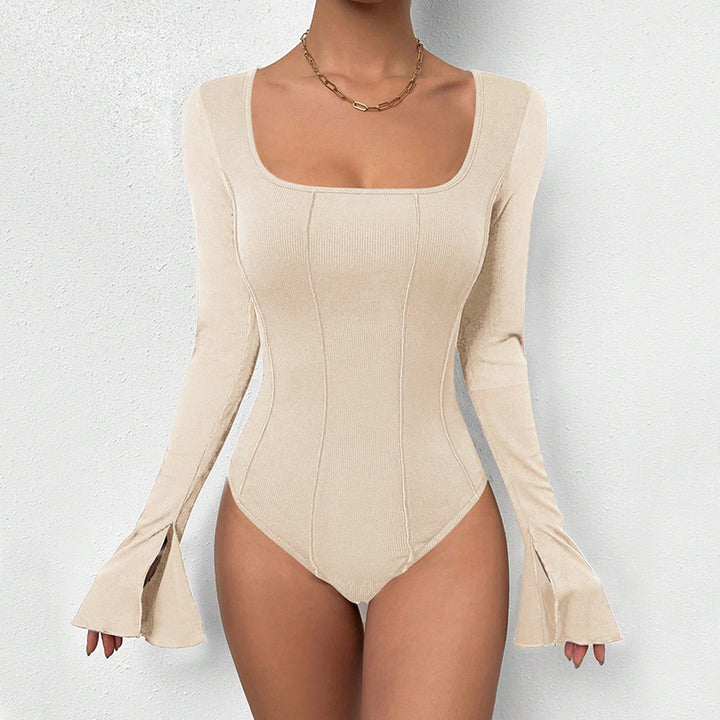 Kvindernes top med lange ærmer og kvadratisk halsudskæring og elastisk rib-design Stilla