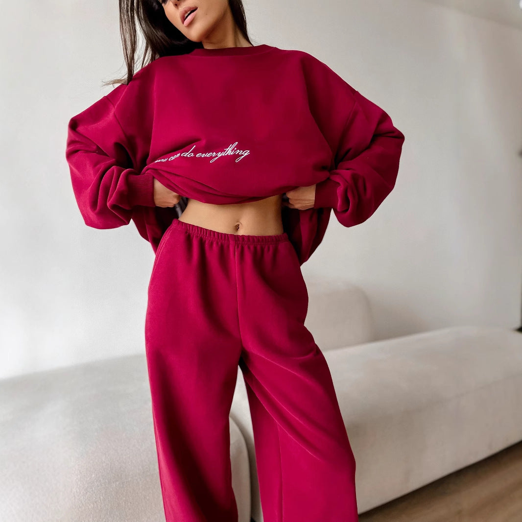 Kvindernes komfortable og stilfulde sweater med elastisk talje Skovae