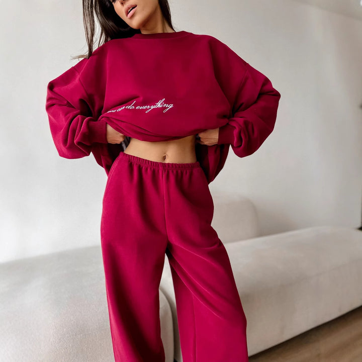 Kvindernes komfortable og stilfulde sweater med elastisk talje Skovae