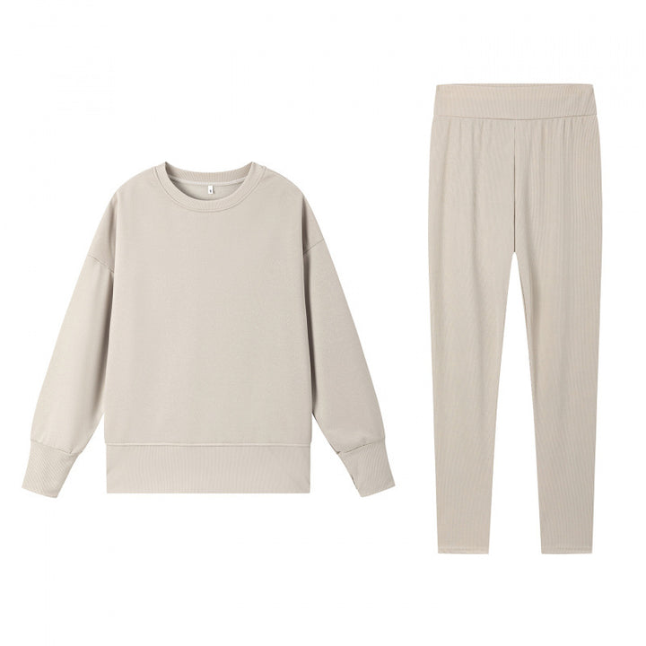 Damer hyggeligt sports sæt med løstsiddende sweatshirt og tætsiddende leggings Stilla
