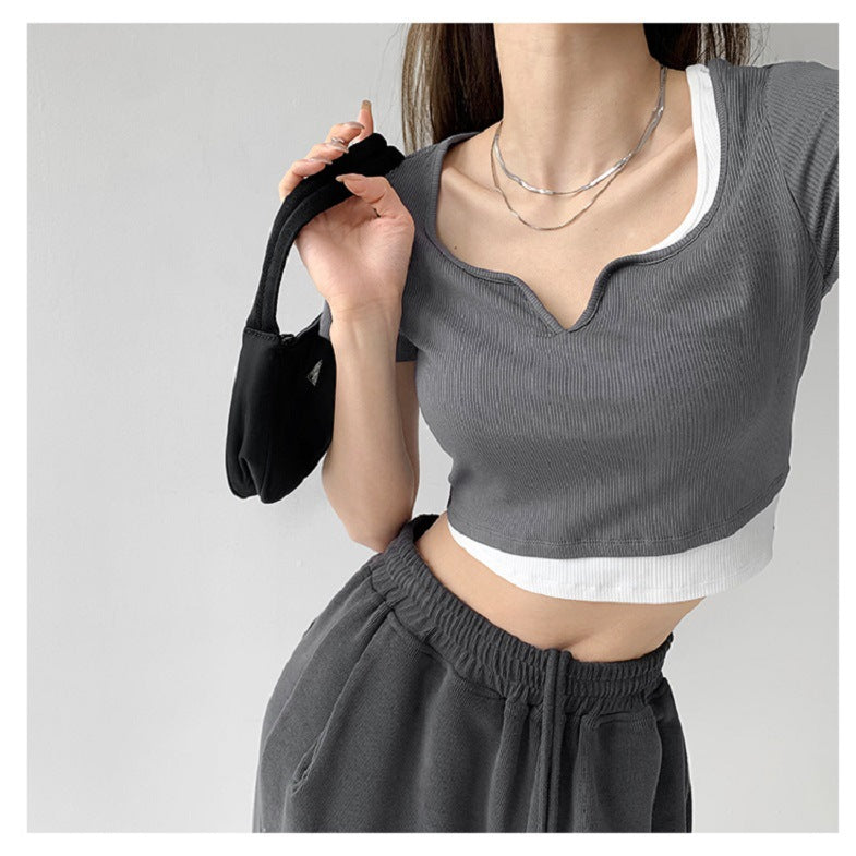 Kvinders afslappede cropped top med moderne V-hals og tekstur