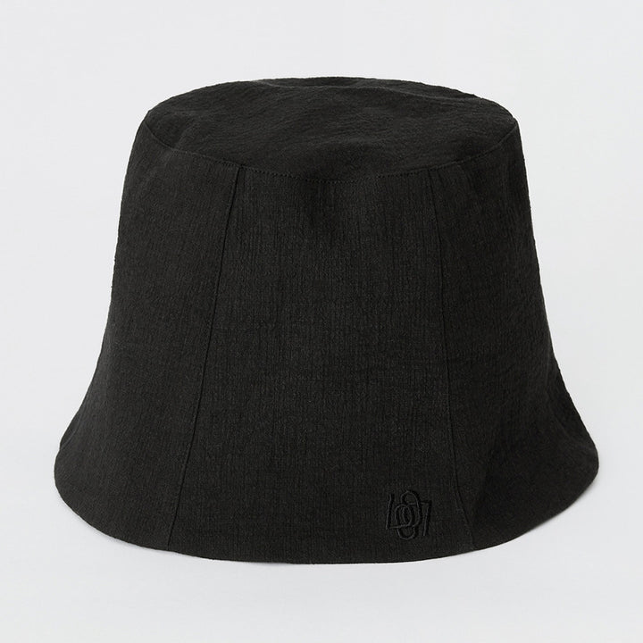 Dame Bucket Hat lavet af let bomuldsblandingsmateriale med afslappet design Stilla