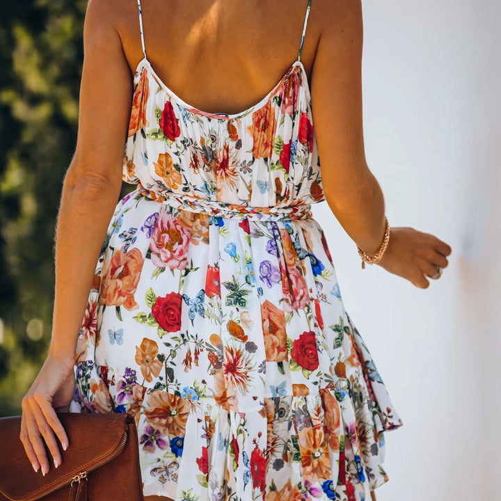 Femme Flirty Floral Sommerkjole med justerbart taljebånd Stilla
