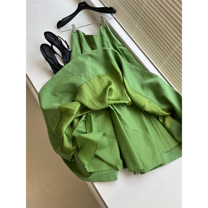 Dame let Maxiskørt med elegante folder og justerbar taljesnor Stilla