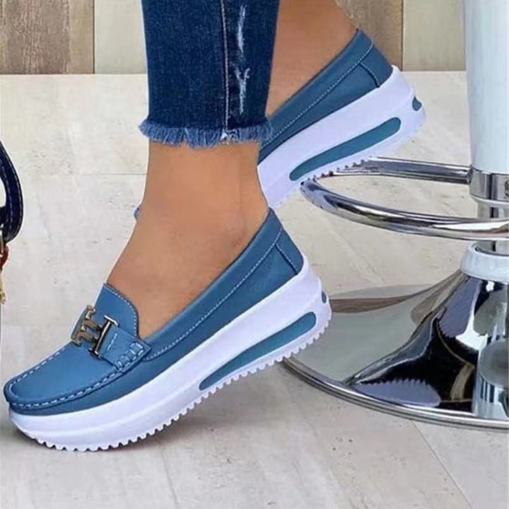 Dame Slip-On Mokkasiner med moderne design og komfortabel plateau-sål Stilla