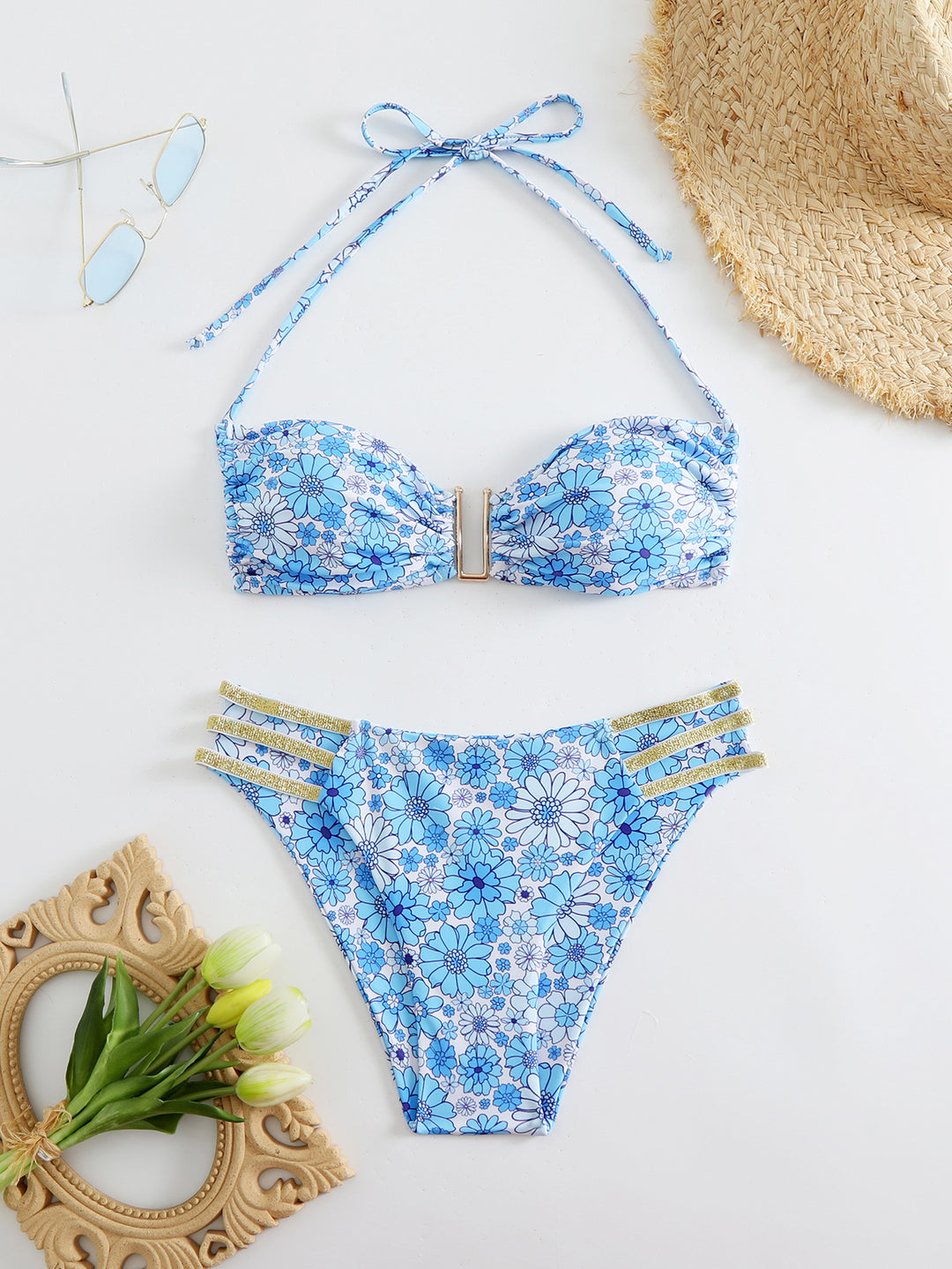 Dame bikini sæt med elegant snøring og blomstret accents Stilla