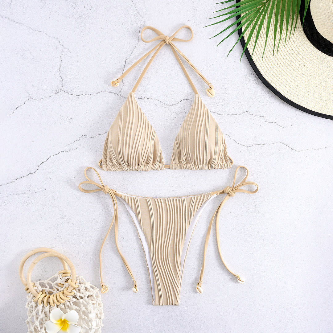 Dame triangel-bikini-sæt med justerbare snøredetaljer og krøllet design Skovae