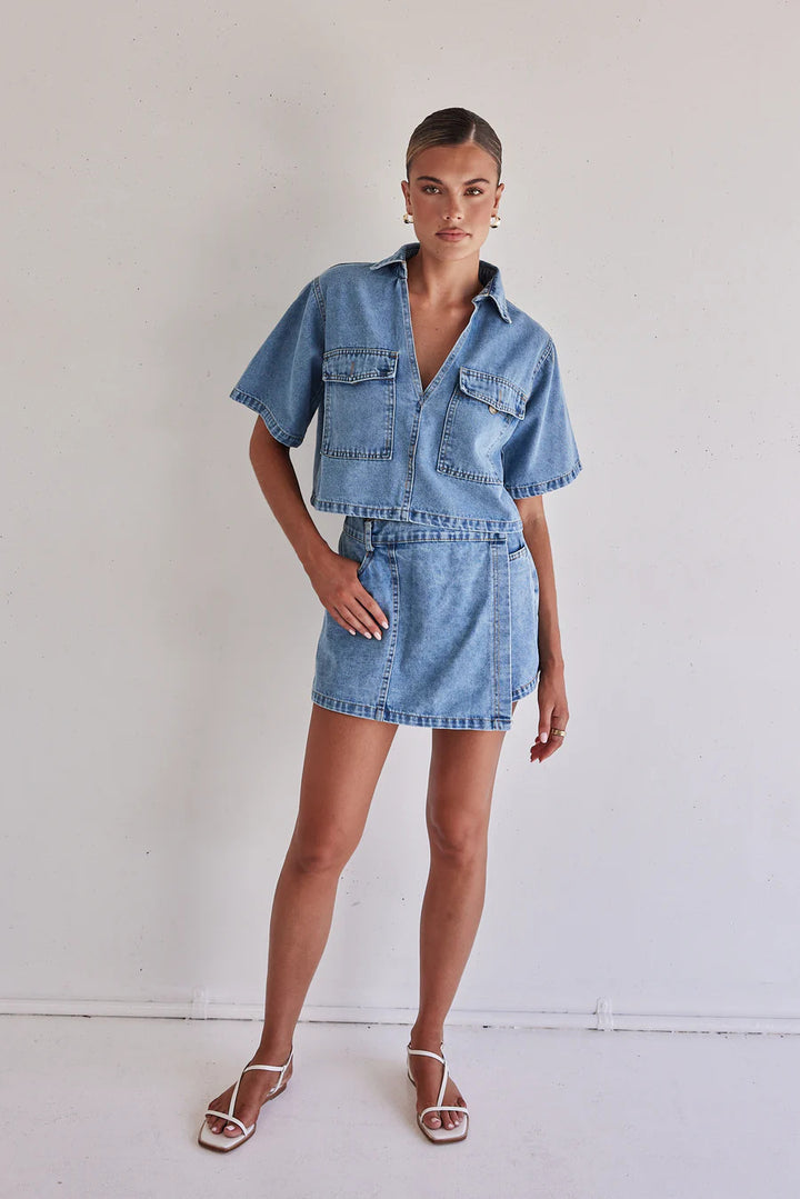 Dame Denim-kortjakke med matchende nederdel i afslappet stil Skovae